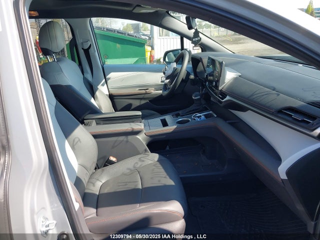 2024 Toyota Sienna Le/xle/platinum/xse/limited მანქანა იყიდება აუქციონზე, vin: 5TDGRKEC8RS211380, აუქციონის ნომერი: 12309794
