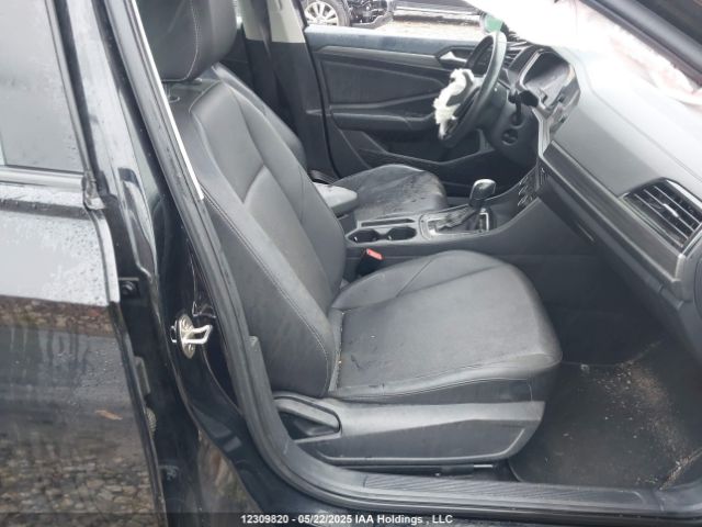 3VWE57BU2MM040564 Volkswagen tsi