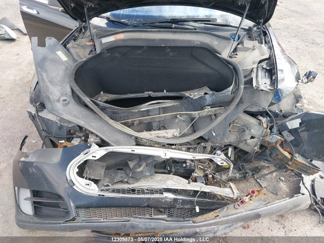 Tesla Model S 85d/p85d 2015 5YJSA1V47FF099966 Image 10