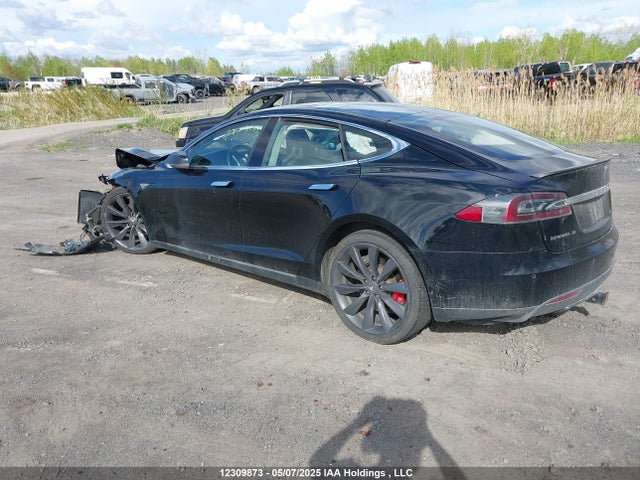 Tesla Model S 85d/p85d 2015 5YJSA1V47FF099966 Image 3
