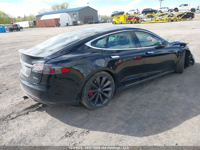 Tesla Model S 85d/p85d 2015 5YJSA1V47FF099966 Image 4