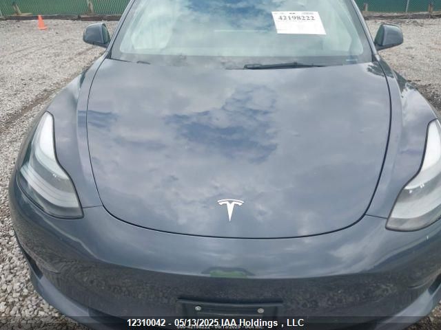 5YJ3E1EB1NF256378 Tesla 2022