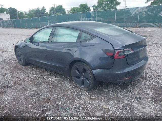 5YJ3E1EB1NF256378 Tesla 2022