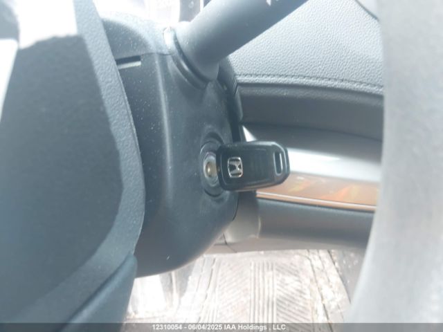 2HKRM4H31FH112819 Honda CR-V LX