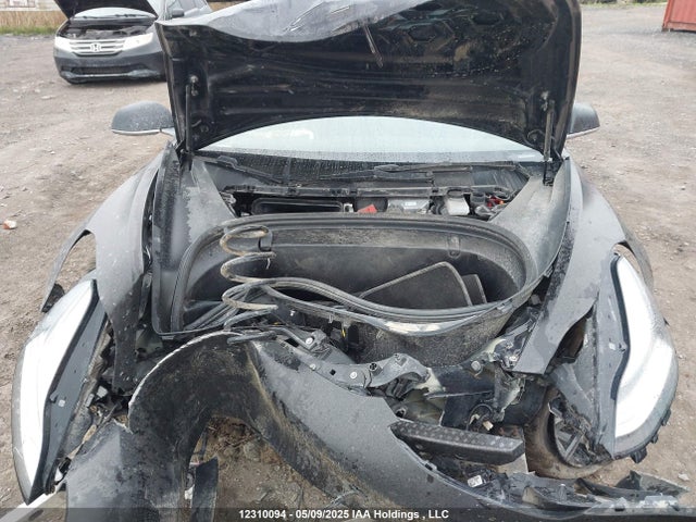 5YJ3E1EB9JF107663 Tesla MODEL 3