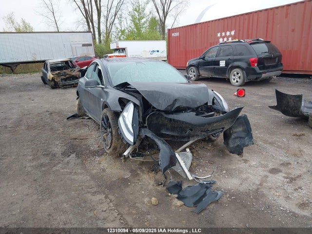 5YJ3E1EB9JF107663 Tesla MODEL 3