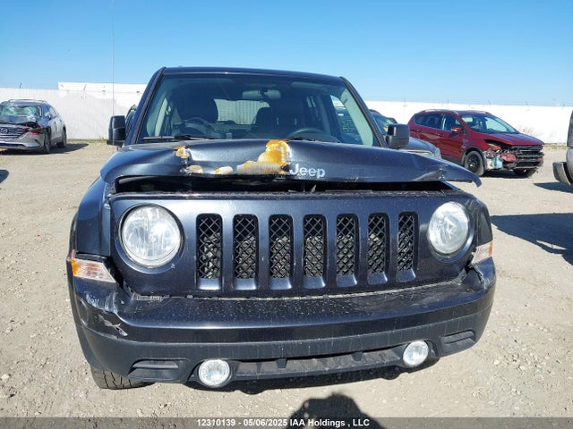 Jeep 2015 2015 1C4NJRAB8FD244519 Image 6