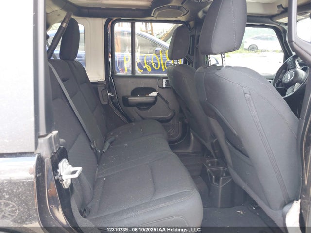 1C4HJXDN9MW518027 Jeep TJ