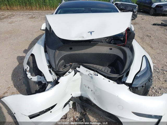 12310302 :رقم المزاد ، 5YJ3E1EAXNF250246 vin ، 2022 Tesla Model 3 مزاد بيع