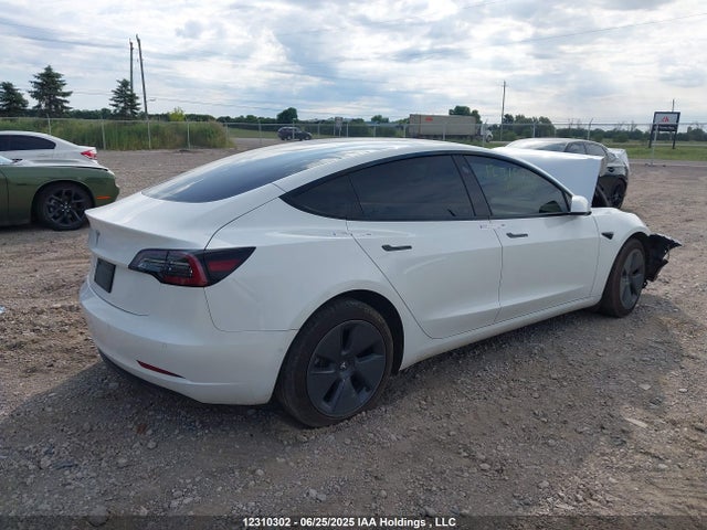 12310302 :رقم المزاد ، 5YJ3E1EAXNF250246 vin ، 2022 Tesla Model 3 مزاد بيع