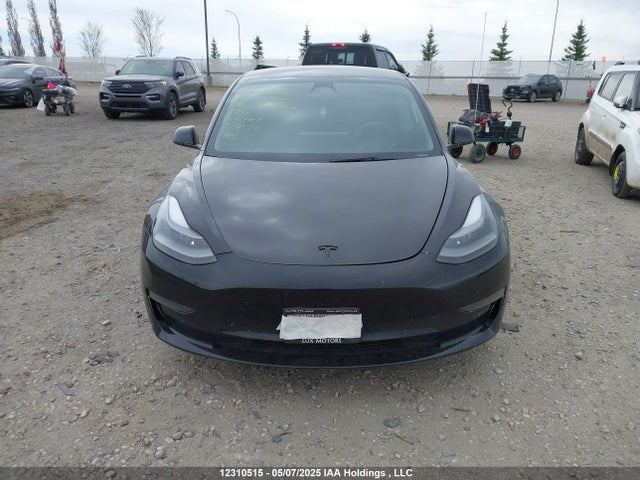 5YJ3E1EA5NF352246 Tesla MODEL 3