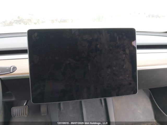5YJ3E1EA5NF352246 Tesla MODEL 3