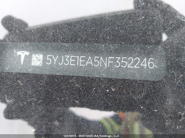 5YJ3E1EA5NF352246 Tesla MODEL 3