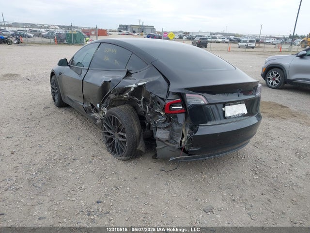 5YJ3E1EA5NF352246 Tesla MODEL 3
