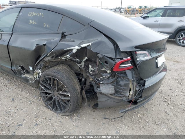 5YJ3E1EA5NF352246 Tesla MODEL 3