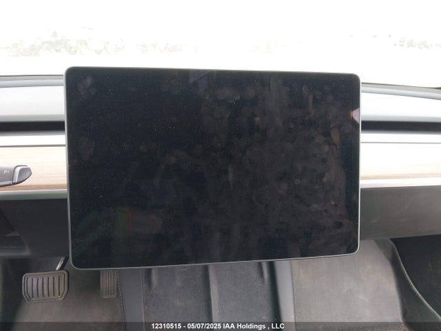 5YJ3E1EA5NF352246 Tesla MODEL 3
