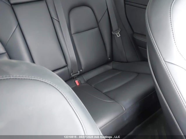 5YJ3E1EA5NF352246 Tesla MODEL 3