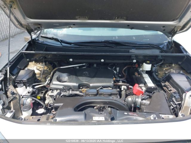 2T3Z1RFV3LC071366 Toyota RAV4 LE