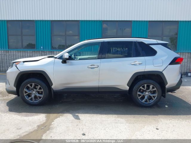 2T3Z1RFV3LC071366 Toyota RAV4 LE