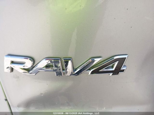 2T3Z1RFV3LC071366 Toyota RAV4 LE