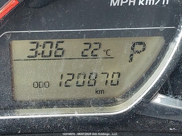 VNKKTUD30JA097084 Toyota Yaris