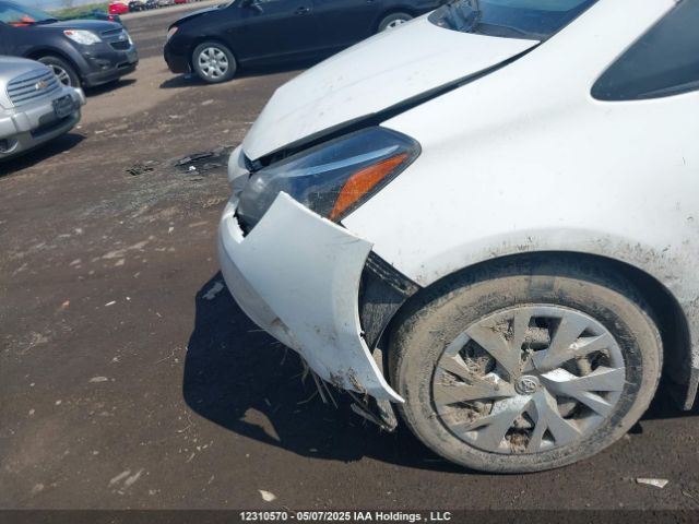 VNKKTUD30JA097084 Toyota Yaris