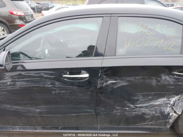 WDD3G4FB8KW023962 Mercedes-Benz m260
