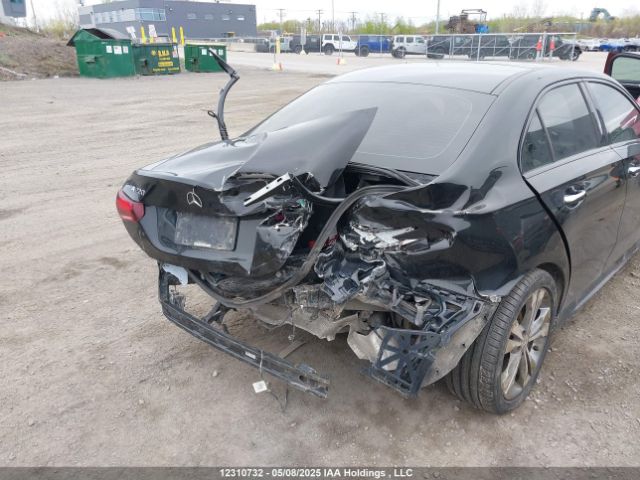 WDD3G4FB8KW023962 Mercedes-Benz m260