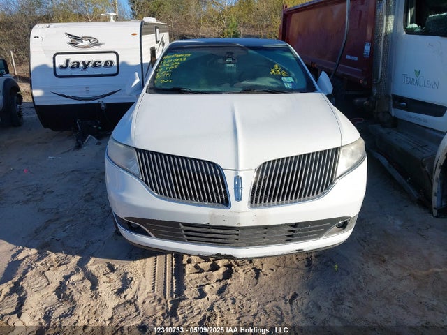 Lincoln MKT 2014 2L1MJ5LK2EBL56302 Image 12
