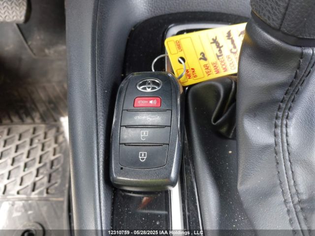 JTDBDMHE9PJ003052 Toyota Corolla Hybrid