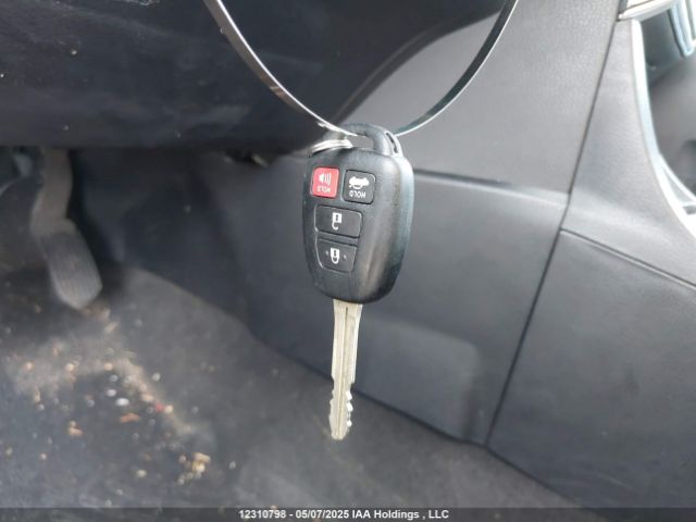 2T1BURHE6JC986109 Toyota 2zr-fe