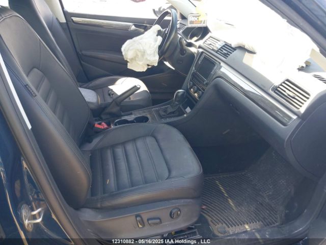 1VWKA7A30KC006516 Volkswagen Passat