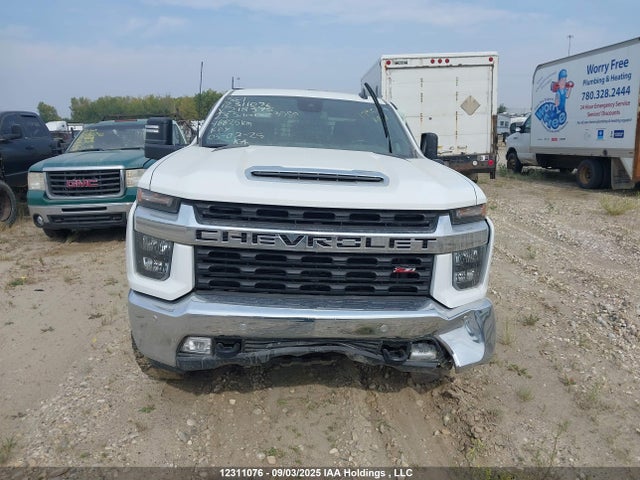 Chevrolet l8t 2023 1GC4YTE71PF218375 Image 13