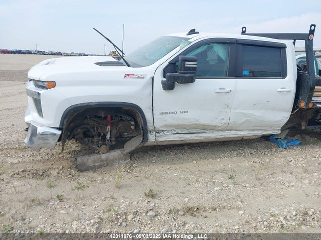Chevrolet l8t 2023 1GC4YTE71PF218375 Image 6