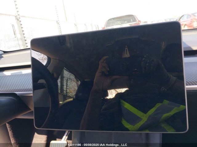 5YJYGAEE9MF284678 Tesla Model Y