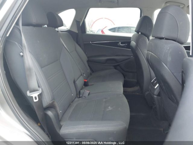 5XYPGDA39HG228224 KIA Sorento