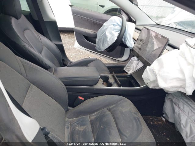 5YJ3E1EA8LF715569 Tesla MODEL 3