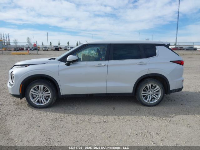 JA4J4TA82NZ617623 Mitsubishi Outlander