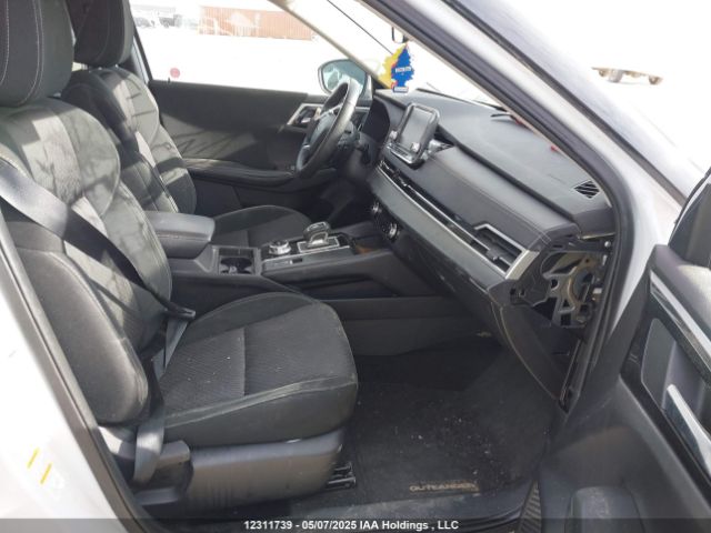 JA4J4TA82NZ617623 Mitsubishi Outlander