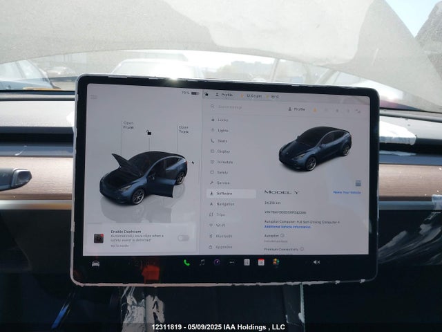 2024 Tesla Model Y მანქანა იყიდება აუქციონზე, vin: 7SAYGDED5RF092399, აუქციონის ნომერი: 12311819