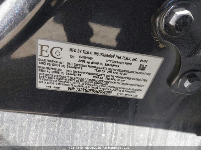 2024 Tesla Model Y მანქანა იყიდება აუქციონზე, vin: 7SAYGDED5RF092399, აუქციონის ნომერი: 12311819