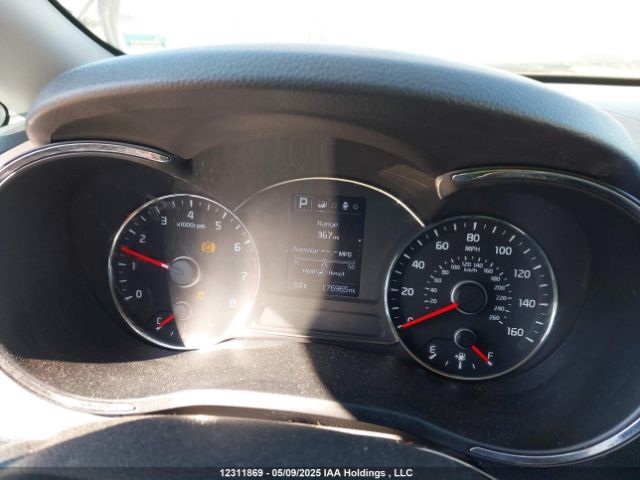 3KPFL4A76JE217520 KIA FORTE LX