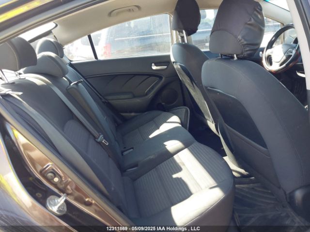 3KPFL4A76JE217520 KIA FORTE LX