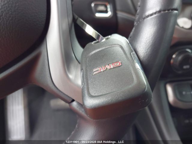 1GKKNLLS2NZ120754 GMC Acadia At4