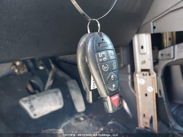 2C4RDGEG2JR242810 Dodge Grand Caravan
