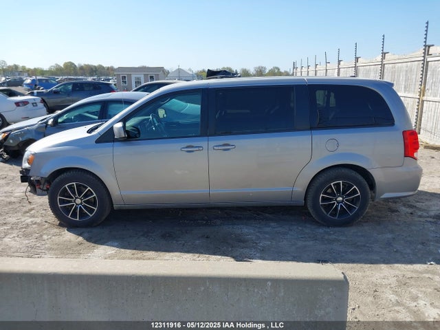 2C4RDGEG2JR242810 Dodge Grand Caravan