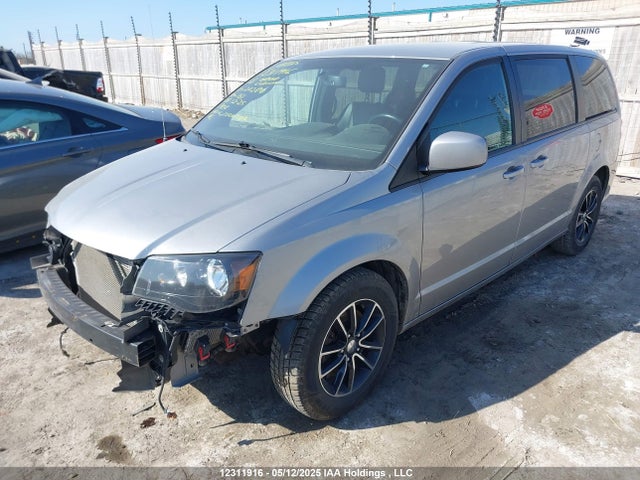 2C4RDGEG2JR242810 Dodge Grand Caravan