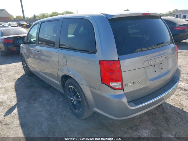 2C4RDGEG2JR242810 Dodge Grand Caravan