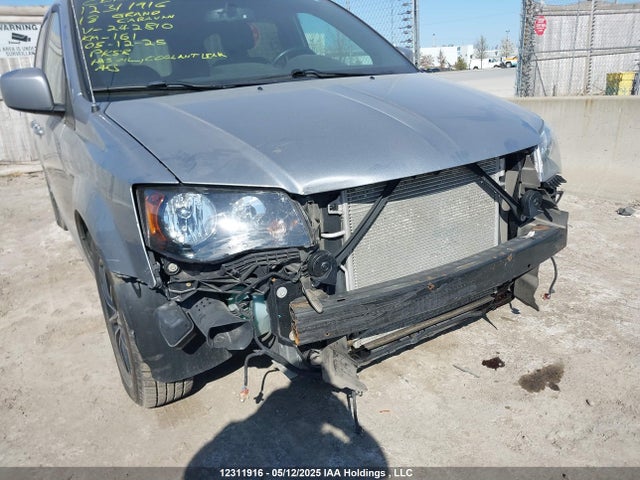 2C4RDGEG2JR242810 Dodge Grand Caravan