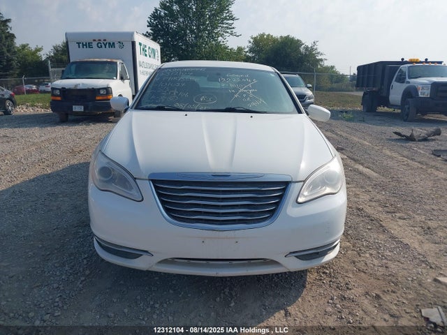 1C3CCBBB6EN101024 Chrysler 200